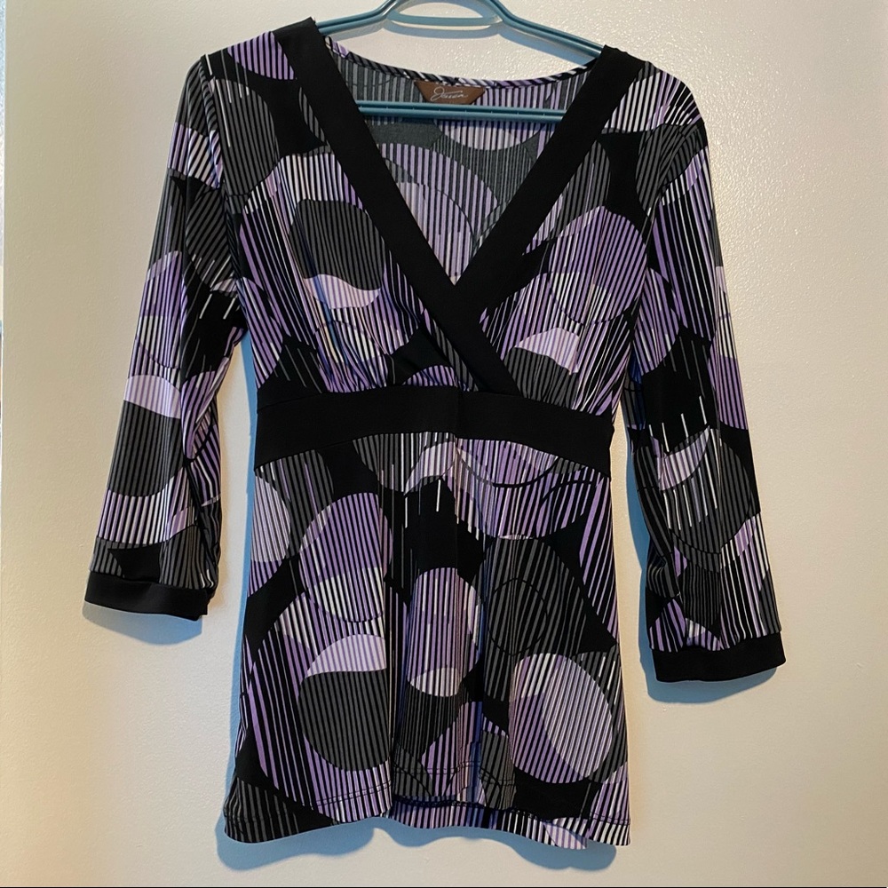 JESSICA V-NECK BLOUSE WITH TIED BACK - Picture 8 of 15